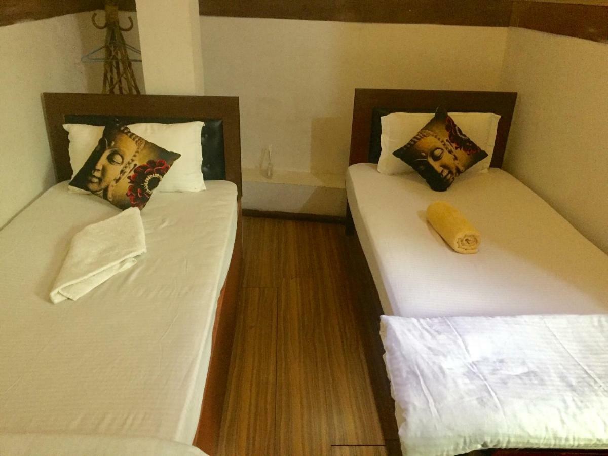 Flavors Inn Meditation Center Kathmandu Ngoại thất bức ảnh